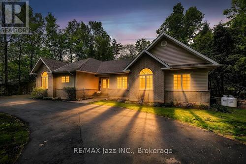 72 SUMCOT DRIVE  Trent Lakes, ON K9J 6X2