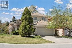 212 Sirocco Place SW  Calgary, AB T3H 2N3