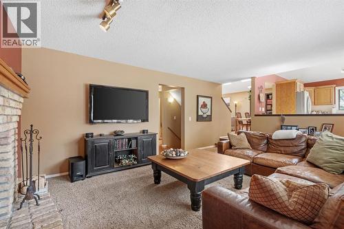 212 Sirocco Place Sw, Calgary, AB 