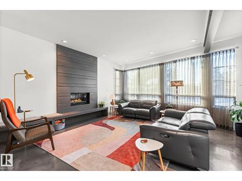 6428 Ada Bv Nw, Edmonton, AB 