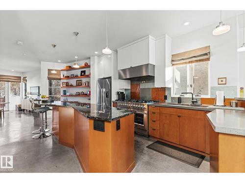 6428 Ada Bv Nw, Edmonton, AB 