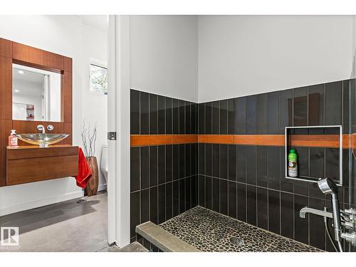6428 Ada Bv Nw, Edmonton, AB 
