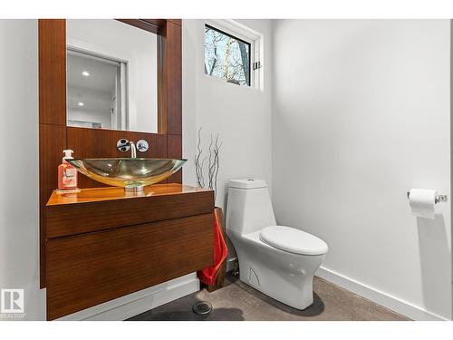 6428 Ada Bv Nw, Edmonton, AB 