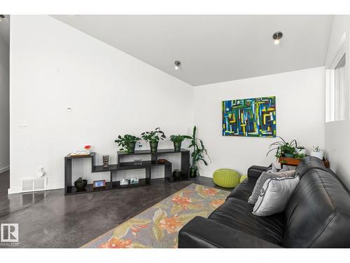6428 Ada Bv Nw, Edmonton, AB 