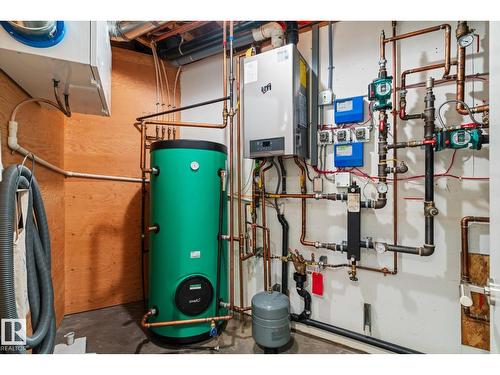 6428 Ada Bv Nw, Edmonton, AB 
