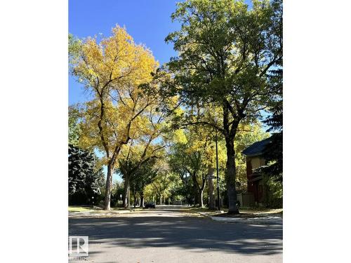 6428 Ada Bv Nw, Edmonton, AB 