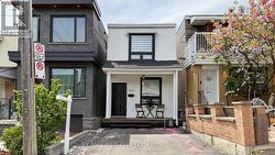 320 BOON AVENUE Toronto, ON M6E 4A5