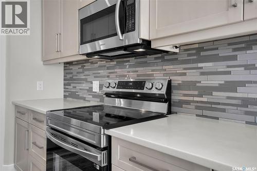 814 Werschner Court, Saskatoon, SK - Indoor Photo Showing Kitchen