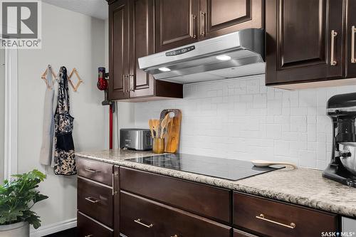 262 Christopher Crescent, Saskatoon, SK - Indoor Photo Showing Kitchen