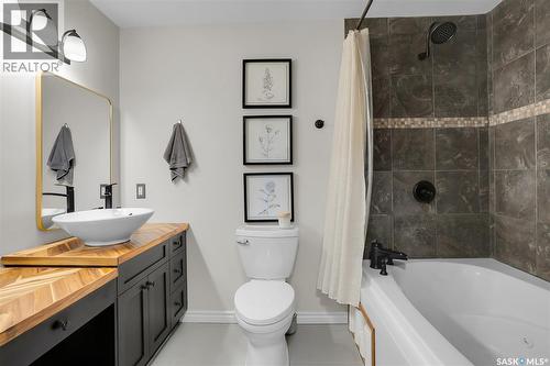 262 Christopher Crescent, Saskatoon, SK - Indoor Photo Showing Bathroom