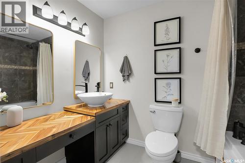 262 Christopher Crescent, Saskatoon, SK - Indoor Photo Showing Bathroom