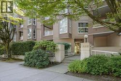 201 1688 E 8TH AVENUE  Vancouver, BC V5N 1T5
