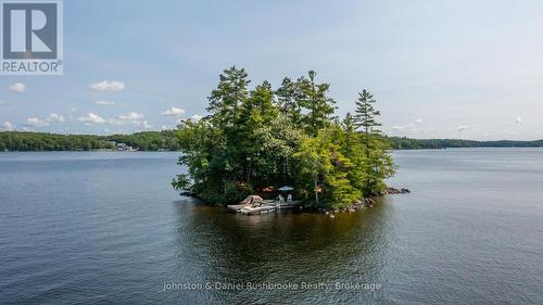 1000 REGATTA ISLAND W  Bracebridge (Monck (Bracebridge)), ON P1L 1W8