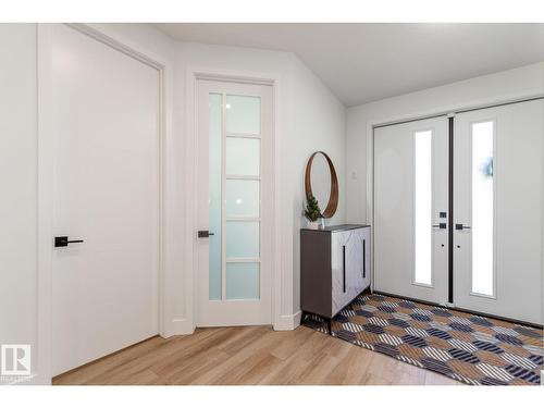 11445 79 Av Nw, Edmonton, AB - Indoor Photo Showing Other Room