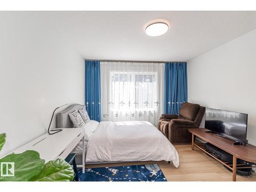 11445 79 Av Nw, Edmonton, AB - Indoor Photo Showing Bedroom