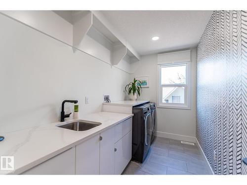 11445 79 Av Nw, Edmonton, AB - Indoor Photo Showing Laundry Room