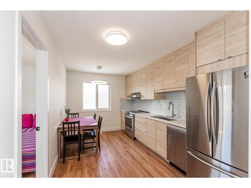 11445 79 Av Nw, Edmonton, AB - Indoor Photo Showing Kitchen