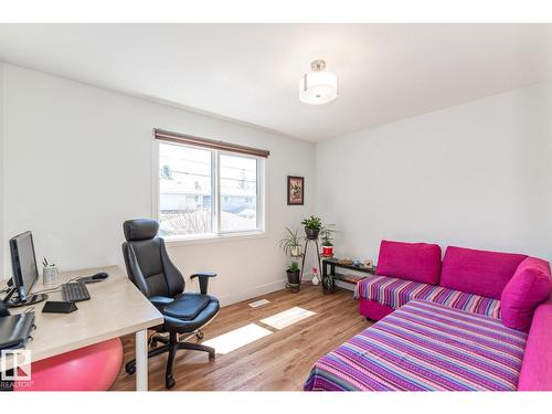 11445 79 Av Nw, Edmonton, AB - Indoor Photo Showing Office