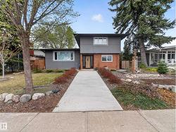 4112 120 ST NW  Edmonton, AB T6J 1Y1