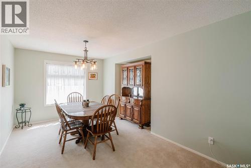 542 Bornstein Terrace, Saskatoon, SK - Indoor Photo Showing Dining Room