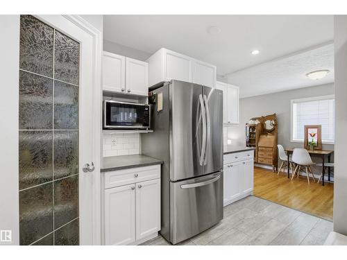 10663 59 St Nw, Edmonton, AB - Indoor Photo Showing Kitchen