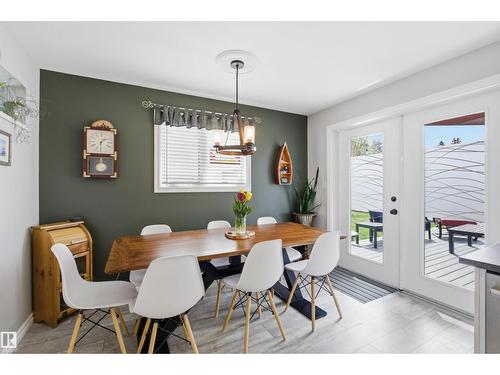 10663 59 St Nw, Edmonton, AB - Indoor Photo Showing Dining Room