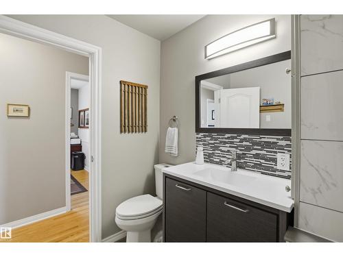 10663 59 St Nw, Edmonton, AB - Indoor Photo Showing Bathroom