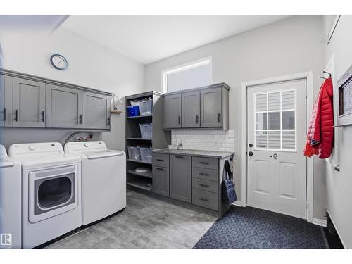 10663 59 St Nw, Edmonton, AB - Indoor Photo Showing Laundry Room