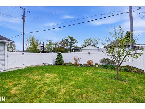 10663 59 St Nw, Edmonton, AB - Outdoor