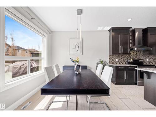 3807 Claxton Cl Sw, Edmonton, AB 