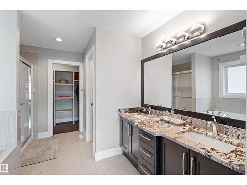 3807 Claxton Cl Sw, Edmonton, AB 