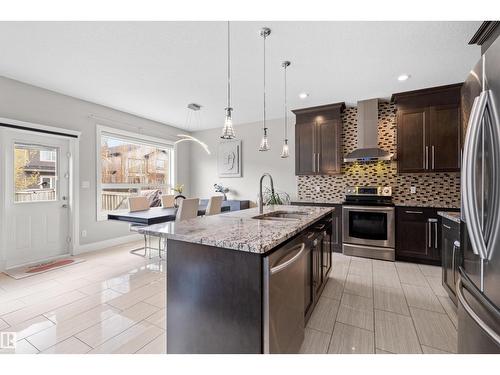 3807 Claxton Cl Sw, Edmonton, AB 