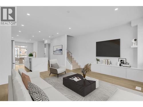5300 Main Street Unit# 103  Kelowna, BC V1W 0C1