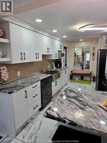 1175 Campbell, Windsor, ON - Indoor Photo Showing Kitchen