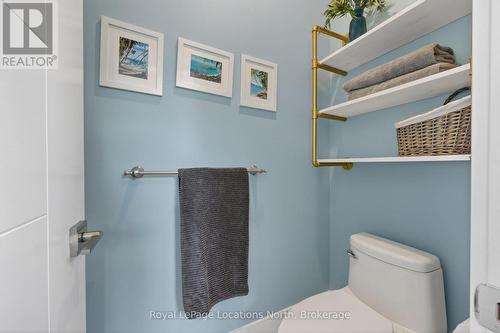 2206 Tiny Beaches Road S, Tiny, ON - Indoor Photo Showing Bathroom