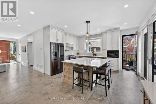 2206 Tiny Beaches Road S, Tiny, ON - Indoor Photo Showing Kitchen With Upgraded Kitchen