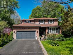 174 CHEVERIE STREET  Oakville, ON L6J 6C4