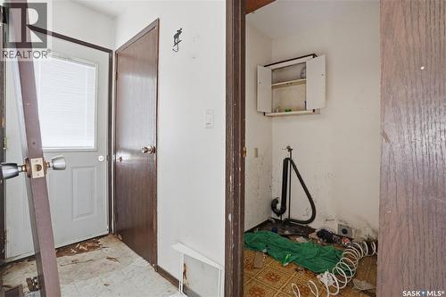 512 4Th Avenue W, Assiniboia, SK - Indoor Photo Showing Other Room