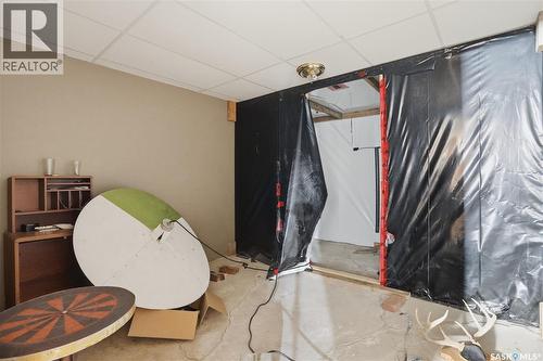 512 4Th Avenue W, Assiniboia, SK - Indoor