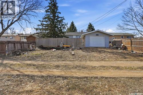 512 4Th Avenue W, Assiniboia, SK - Outdoor