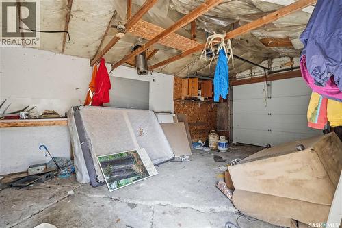 512 4Th Avenue W, Assiniboia, SK - Indoor Photo Showing Garage