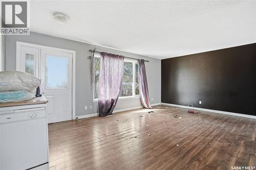 512 4Th Avenue W, Assiniboia, SK - Indoor Photo Showing Other Room