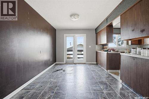 512 4Th Avenue W, Assiniboia, SK - Indoor Photo Showing Kitchen