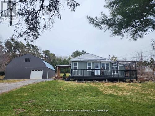 2307 COUNTY RD 3  Prince Edward County (Ameliasburg Ward), ON K0K 1L0