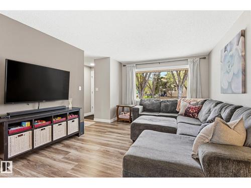 111 Grosvenor Bv, St. Albert, AB 