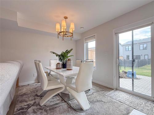 70 Boschman Bay, Brandon, MB - Indoor Photo Showing Dining Room
