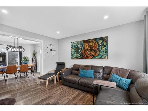 25 Alberta, Dieppe, NB 