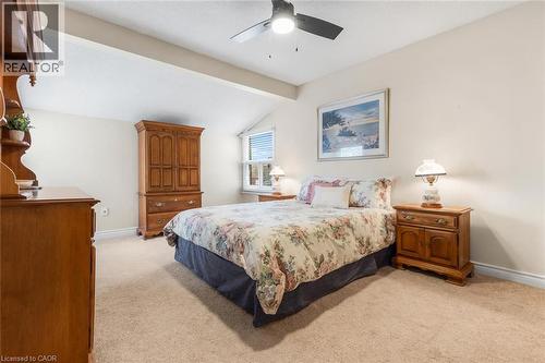 4237 Trellis Crescent, Mississauga, ON - Indoor Photo Showing Bedroom