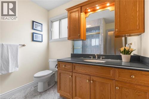 4237 Trellis Crescent, Mississauga, ON - Indoor Photo Showing Bathroom