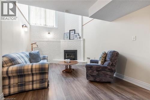 4237 Trellis Crescent, Mississauga, ON - Indoor Photo Showing Living Room With Fireplace